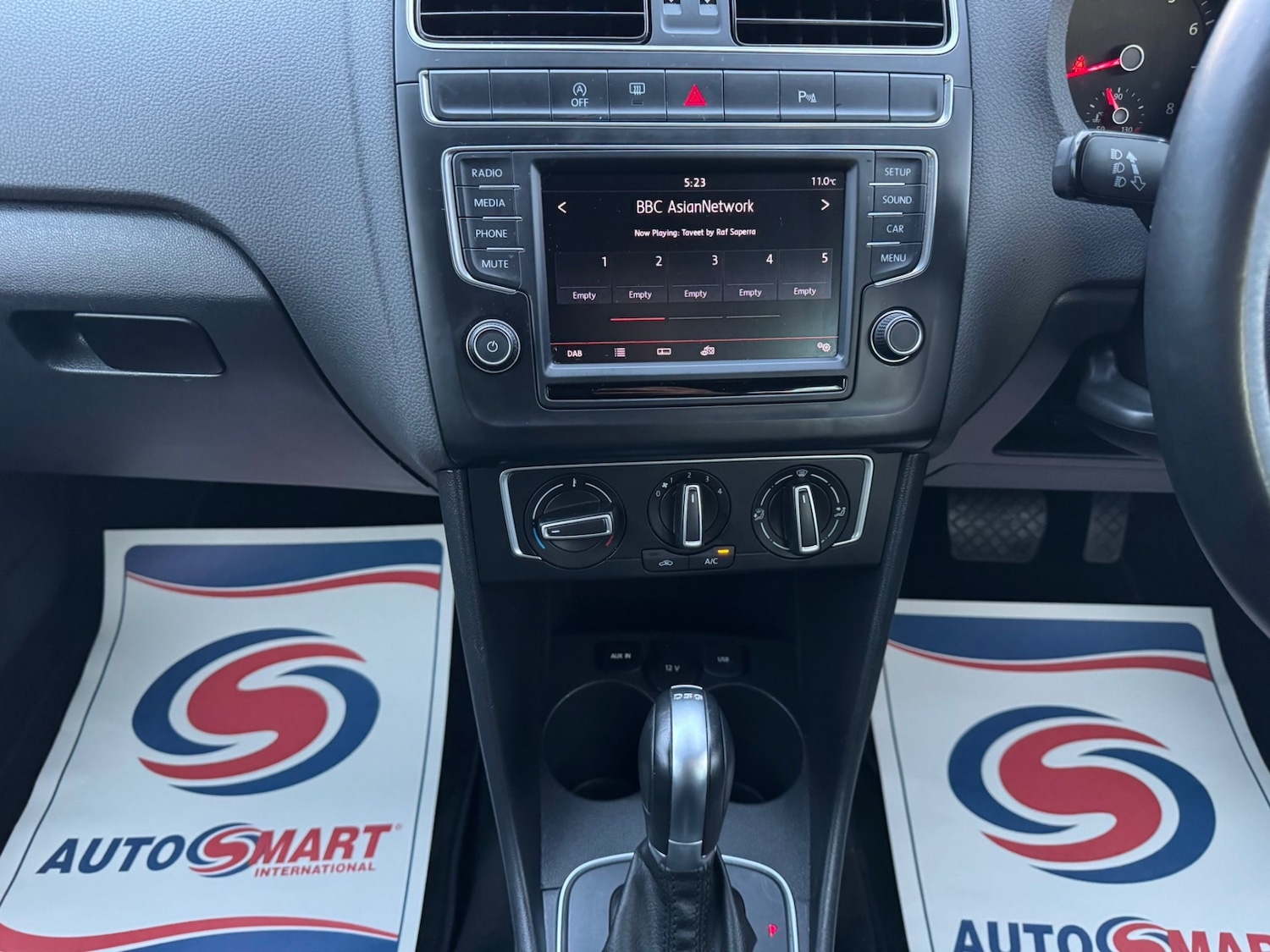 Used Volkswagen Polo 2015 for sale - 77901031: Photo 11