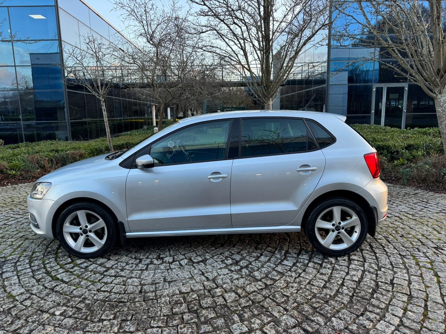Used Volkswagen Polo 2015 for sale - 77901031: Photo 6
