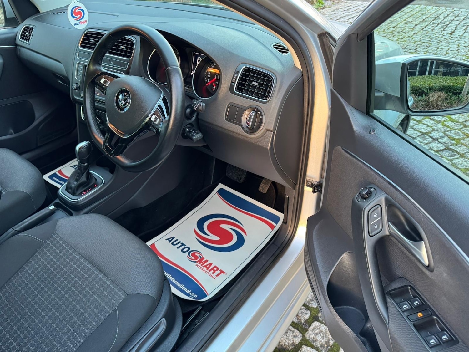 Used Volkswagen Polo 2015 for sale - 77901031: Photo 9