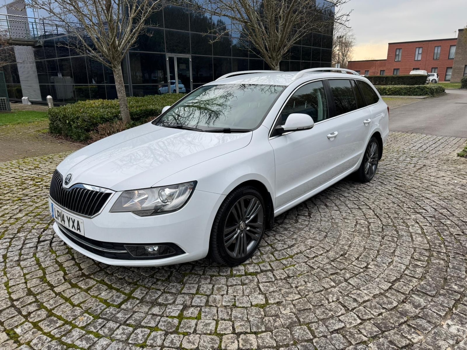 Used Skoda Superb 2014 for sale - 77901244: Photo 3
