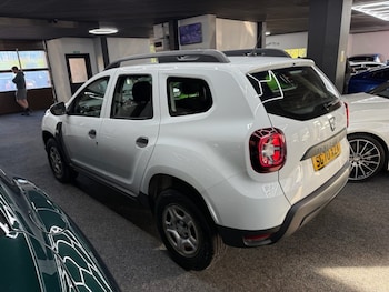 Used Dacia Duster 2020 for sale - 76333631: Photo