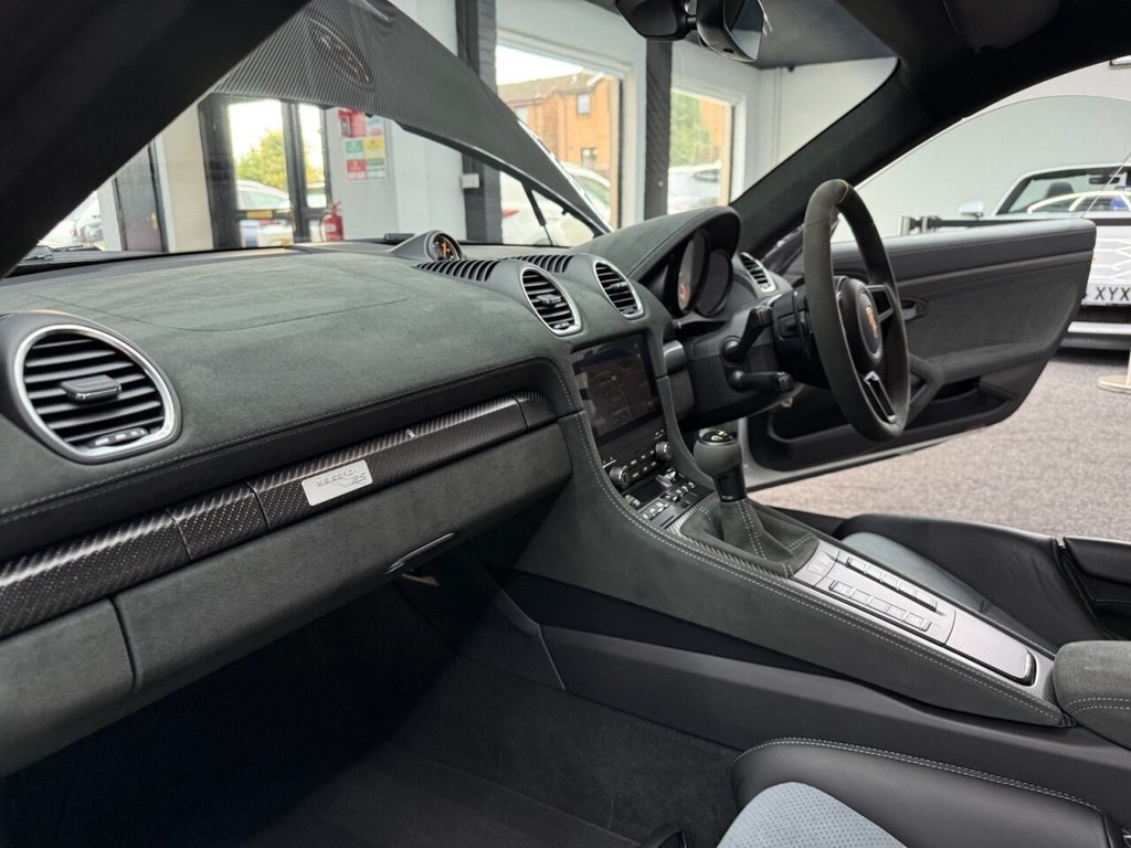 Used Porsche Cayman 2025 for sale - 76509502: Photo 49