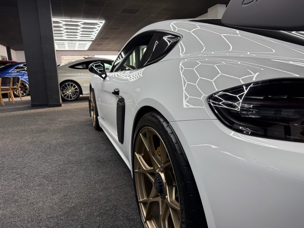 Used Porsche Cayman 2025 for sale - 76509502: Photo 6