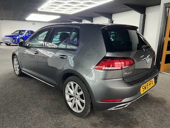 Used Volkswagen Golf 2019 for sale - 78227751: Photo