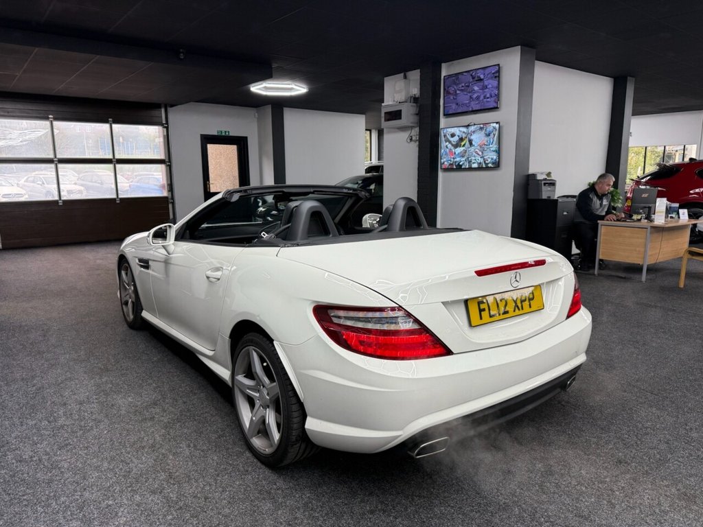 Used Mercedes-Benz SLK 2012 for sale - 76291320: Photo 3