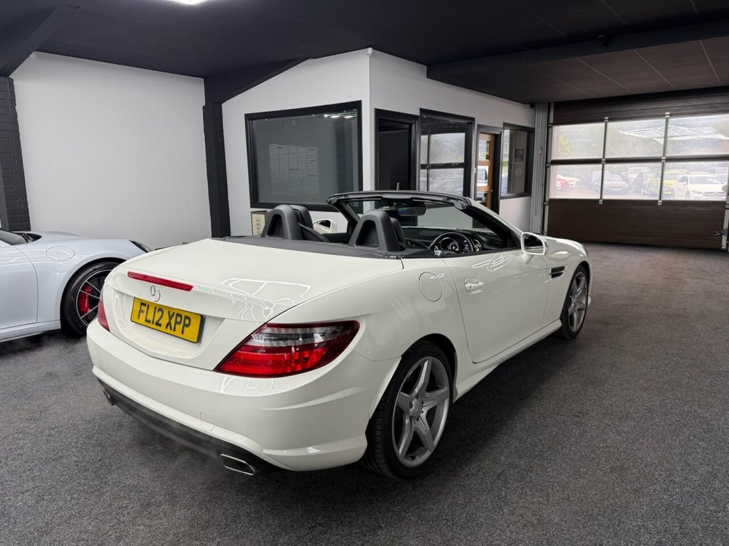 Used Mercedes-Benz SLK 2012 for sale - 76291320: Photo 4