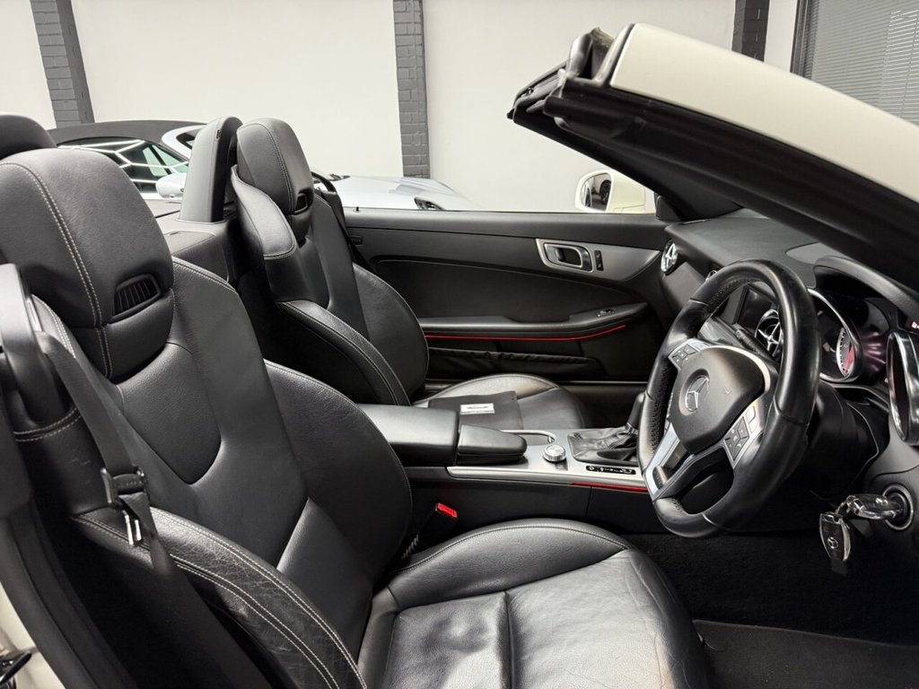 Used Mercedes-Benz SLK 2012 for sale - 76291320: Photo 5