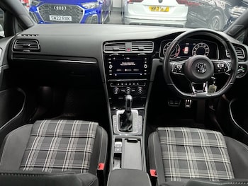 Used Volkswagen Golf 2018 for sale - 77507591: Photo