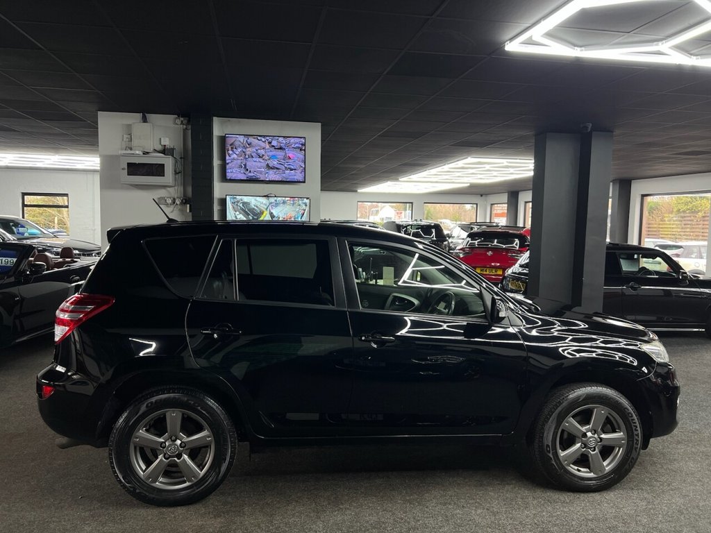 Used Toyota RAV4 2012 for sale - 77952557: Photo 15