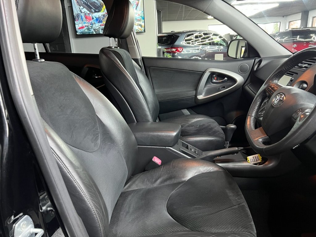 Used Toyota RAV4 2012 for sale - 77952557: Photo 32