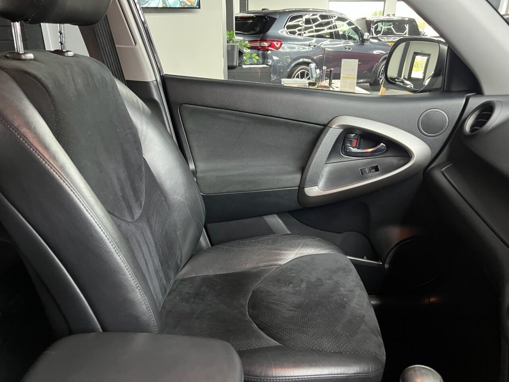 Used Toyota RAV4 2012 for sale - 77952557: Photo 33