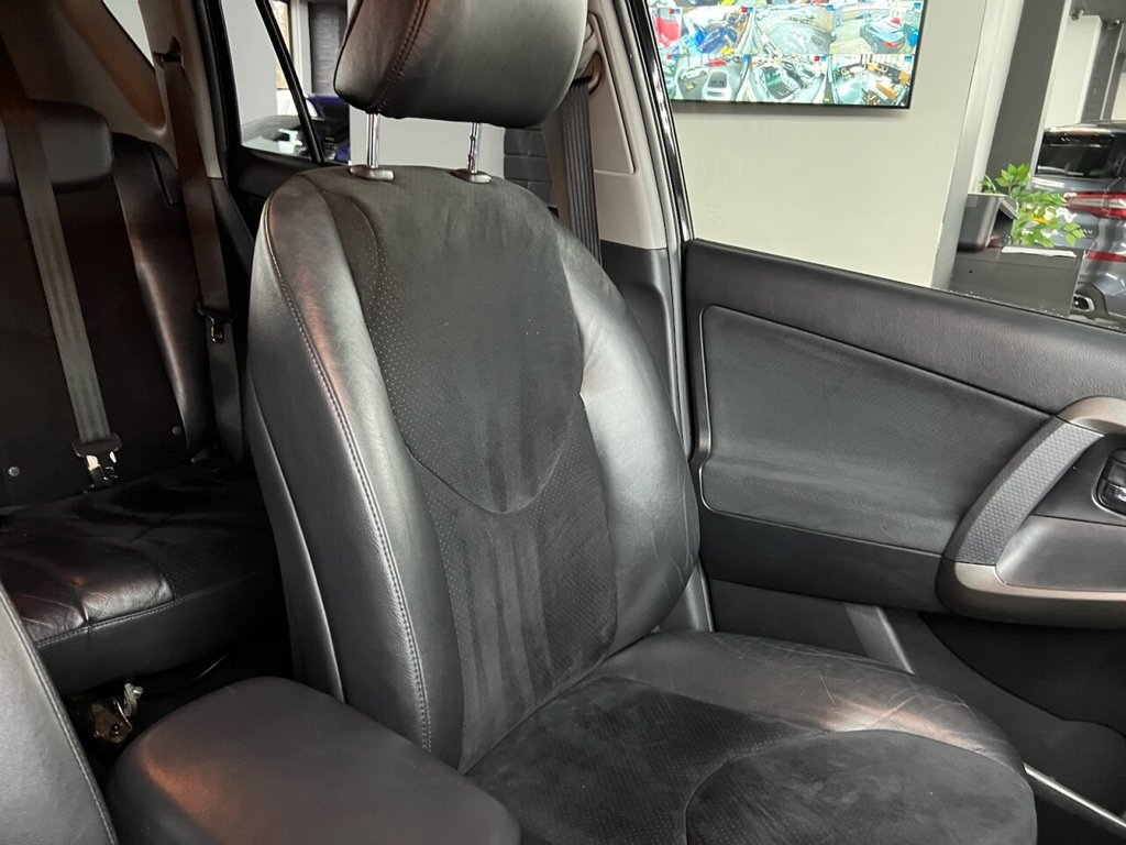 Used Toyota RAV4 2012 for sale - 77952557: Photo 34