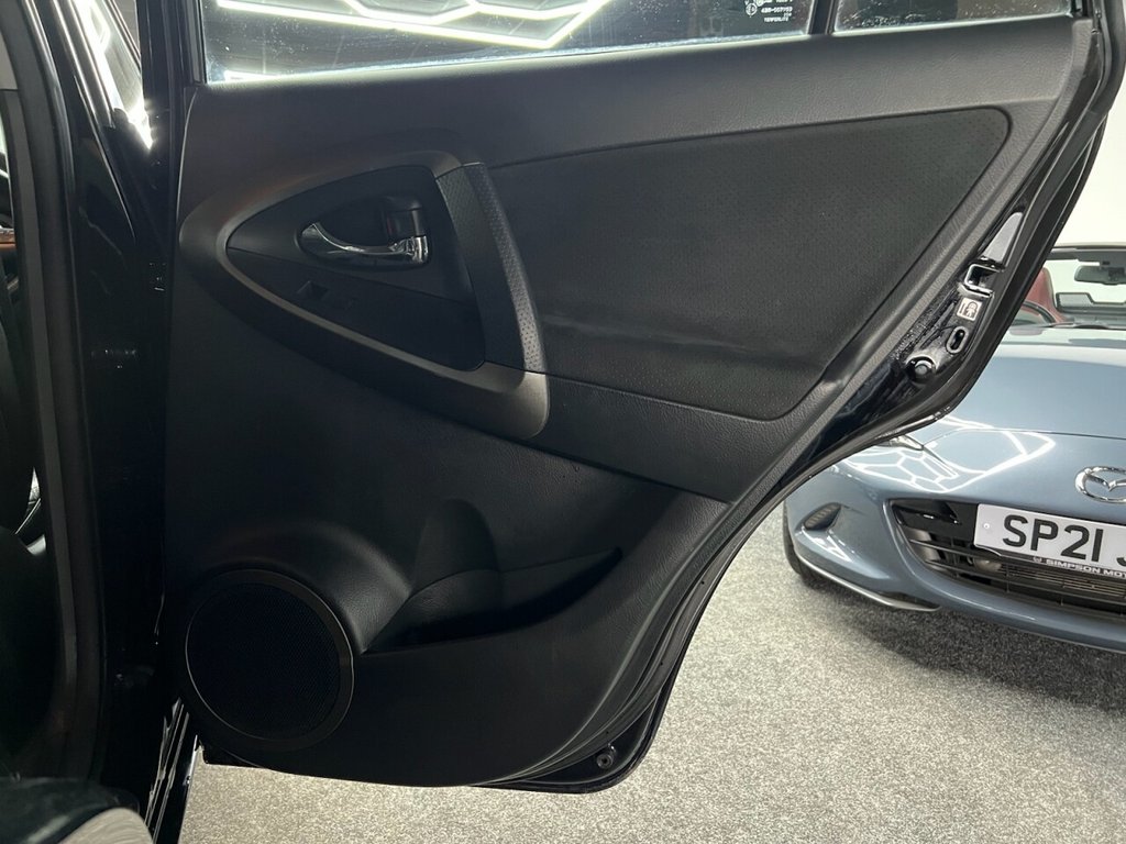 Used Toyota RAV4 2012 for sale - 77952557: Photo 38