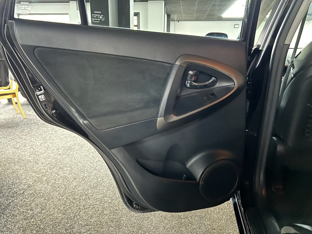 Used Toyota RAV4 2012 for sale - 77952557: Photo 41