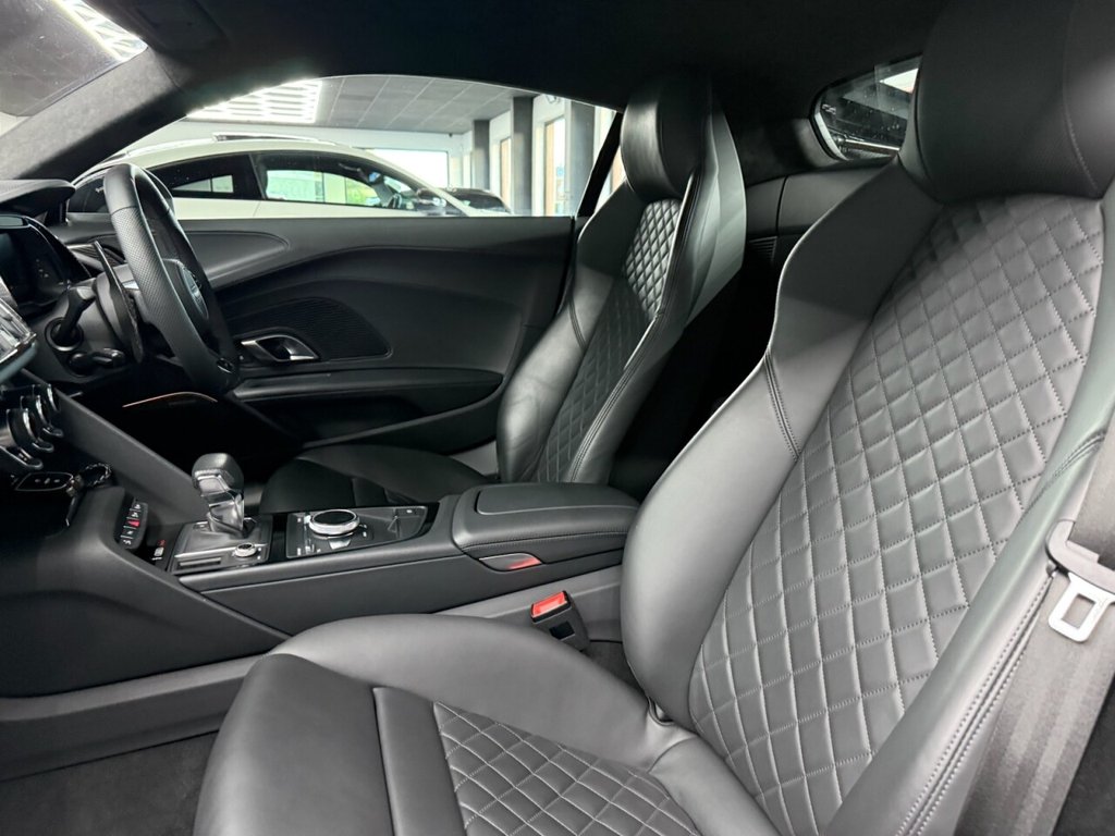 Used Audi R8 2024 for sale - 76642390: Photo 32