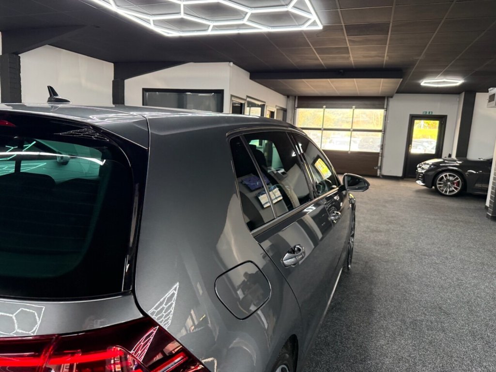 Used Volkswagen Golf 2020 for sale - 76385816: Photo 11