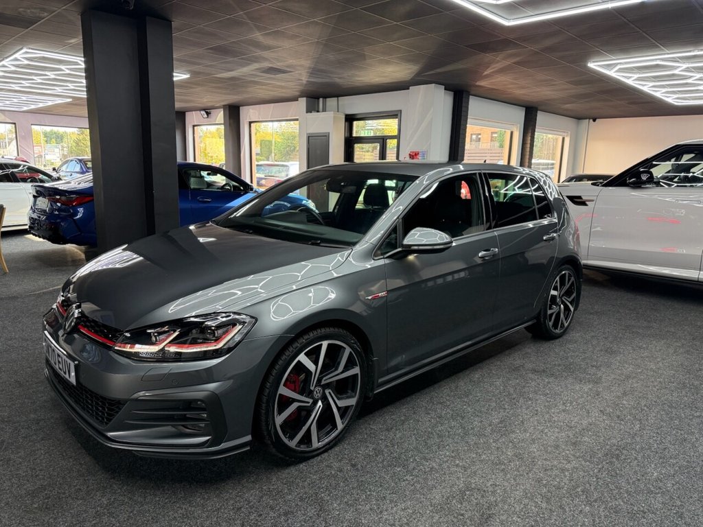 Used Volkswagen Golf 2020 for sale - 76385816: Photo 2