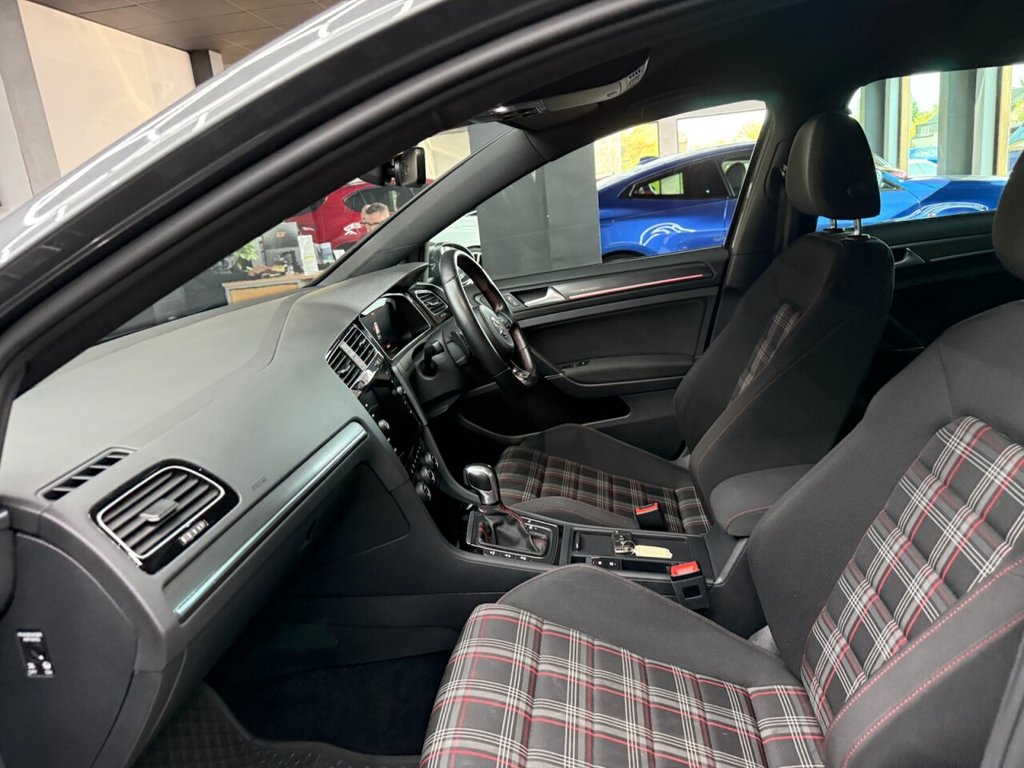 Used Volkswagen Golf 2020 for sale - 76385816: Photo 28