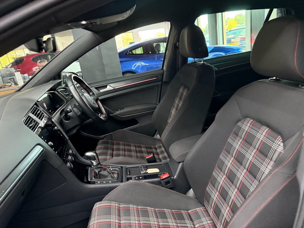 Used Volkswagen Golf 2020 for sale - 76385816: Photo 29