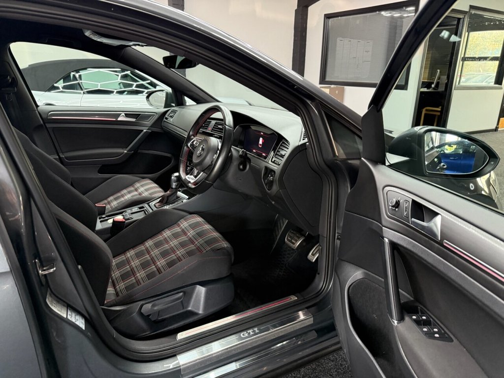 Used Volkswagen Golf 2020 for sale - 76385816: Photo 34