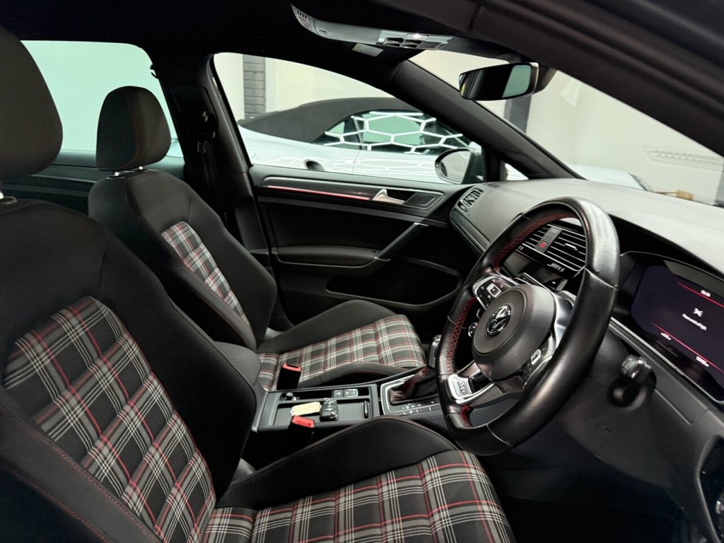 Used Volkswagen Golf 2020 for sale - 76385816: Photo 35