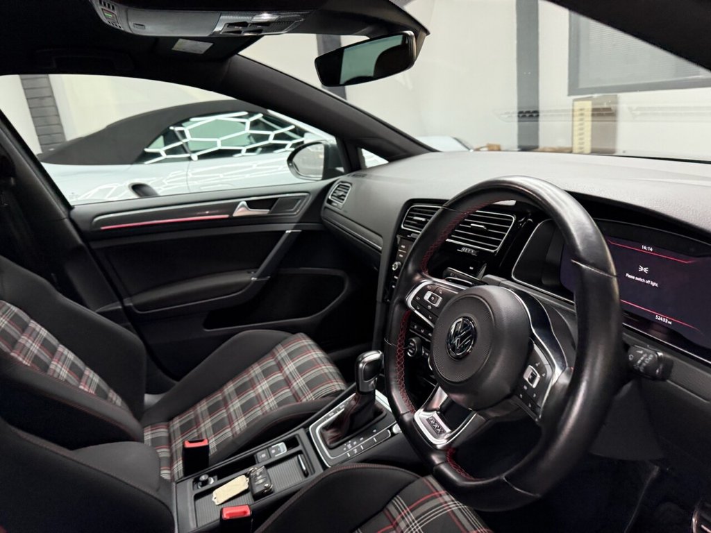 Used Volkswagen Golf 2020 for sale - 76385816: Photo 36