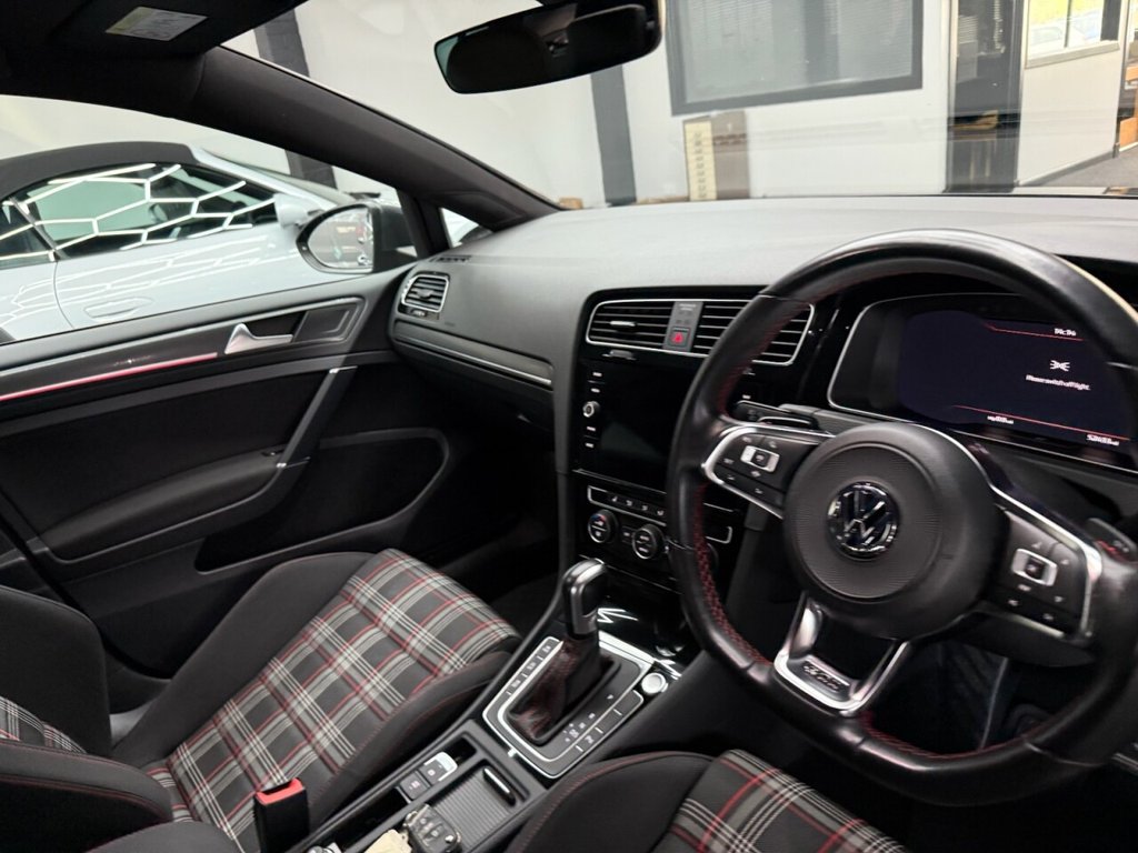 Used Volkswagen Golf 2020 for sale - 76385816: Photo 37