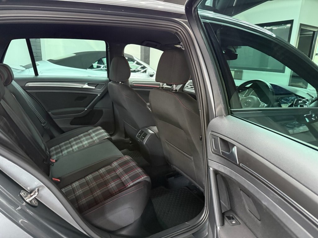 Used Volkswagen Golf 2020 for sale - 76385816: Photo 41