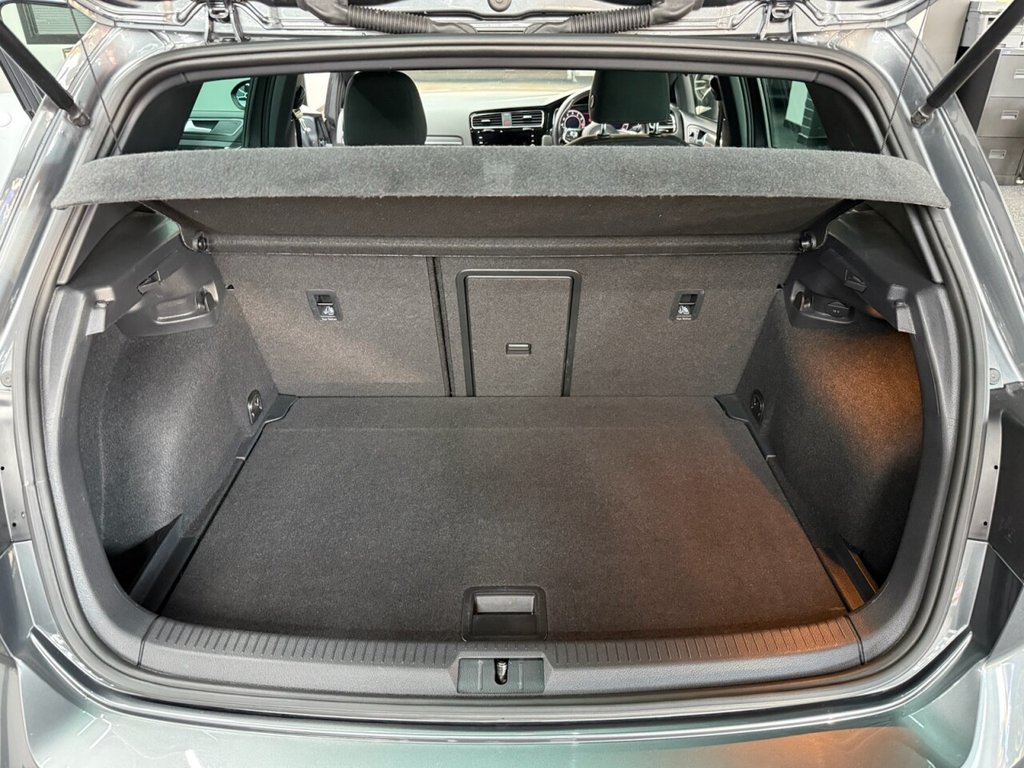 Used Volkswagen Golf 2020 for sale - 76385816: Photo 45