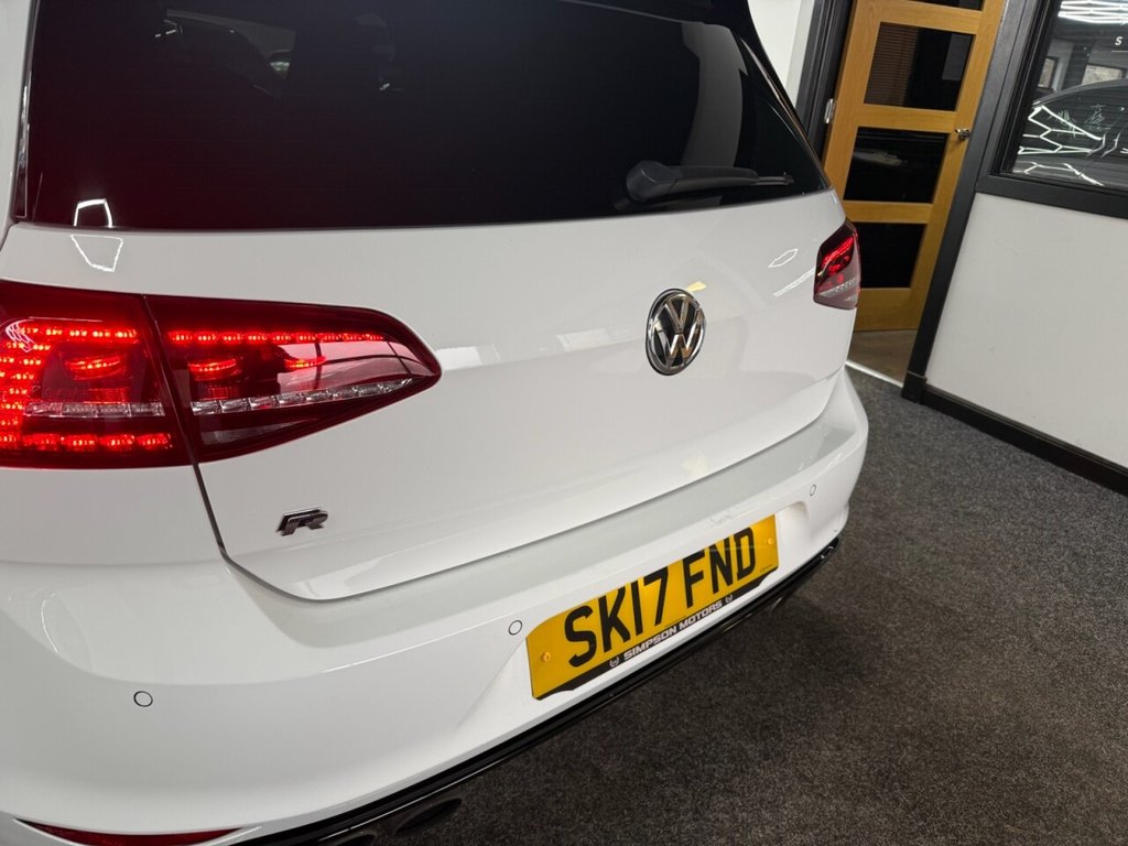 Used Volkswagen Golf 2017 for sale - 77631730: Photo 10
