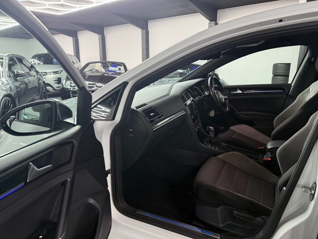 Used Volkswagen Golf 2017 for sale - 77631730: Photo 28