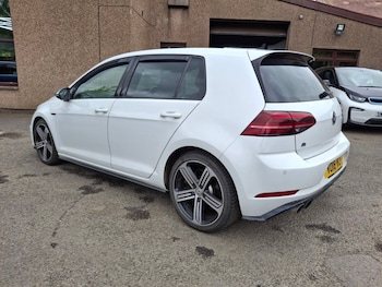 Used Volkswagen Golf 2018 for sale - 78902475: Photo