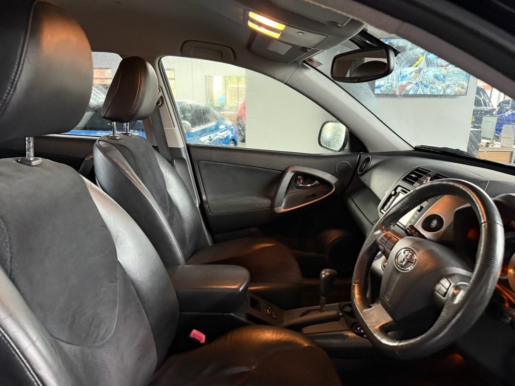 Used Toyota RAV4 2012 for sale - 77499529: Photo 5