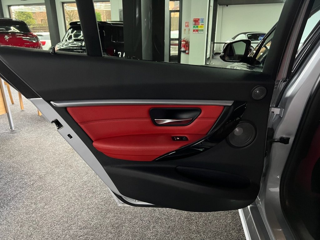 Used BMW 3 Series 2017 for sale - 77693253: Photo 42