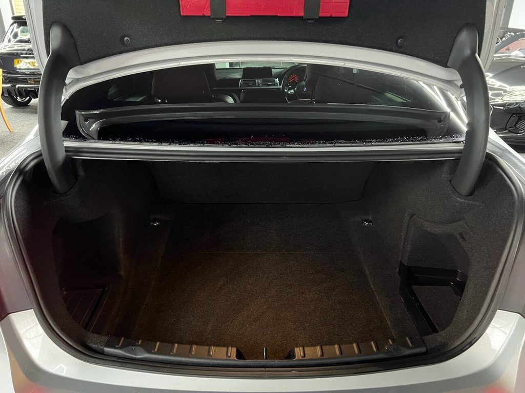 Used BMW 3 Series 2017 for sale - 77693253: Photo 45