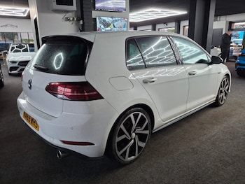 Used Volkswagen Golf 2019 for sale - 77171883: Photo
