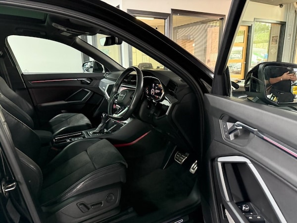 Used Audi Q3 2020 for sale - 75068098: Photo 32