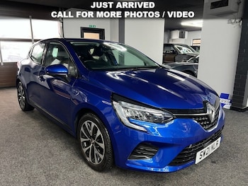 Used Renault Clio 2021 for sale - 77422539: Photo