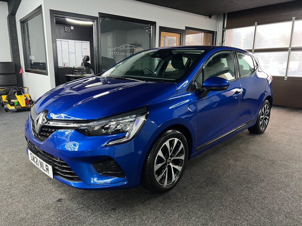 Used Renault Clio 2021 for sale - 77422539: Photo 2