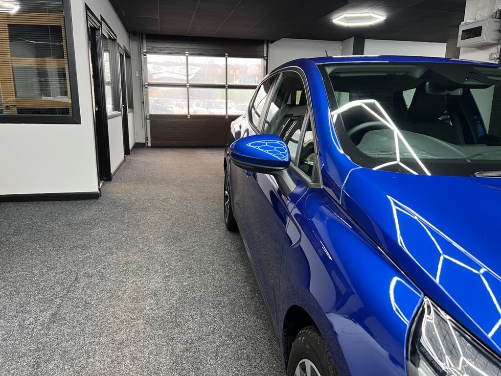 Used Renault Clio 2021 for sale - 77792407: Photo 17