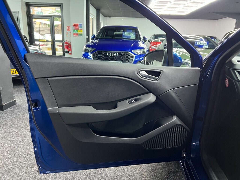 Used Renault Clio 2021 for sale - 77792407: Photo 26