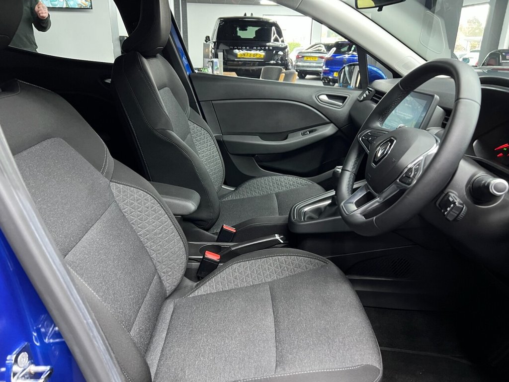 Used Renault Clio 2021 for sale - 77792407: Photo 33