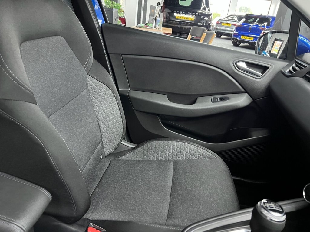 Used Renault Clio 2021 for sale - 77792407: Photo 34