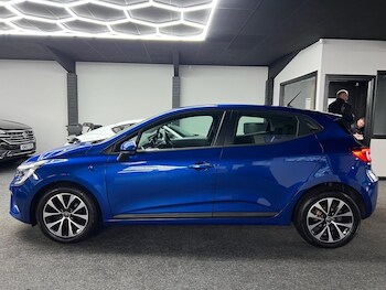 Used Renault Clio 2021 for sale - 77792407: Photo