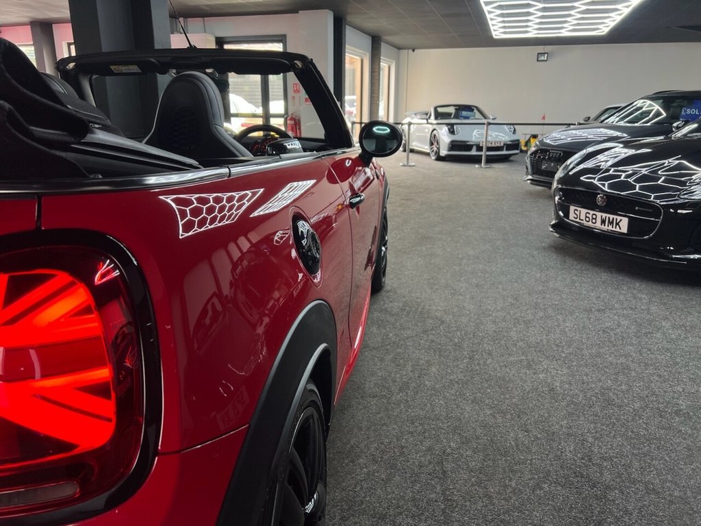 Used MINI Convertible 2019 for sale - 77547069: Photo 12