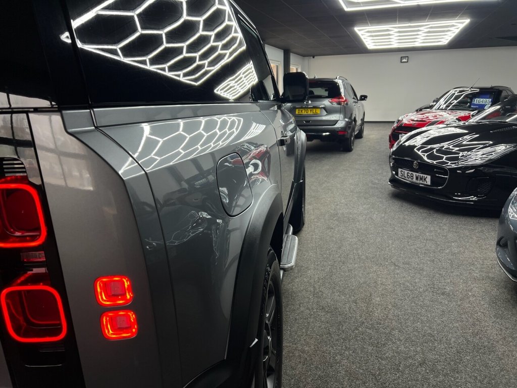 Used Land Rover Defender 2021 for sale - 77583415: Photo 11