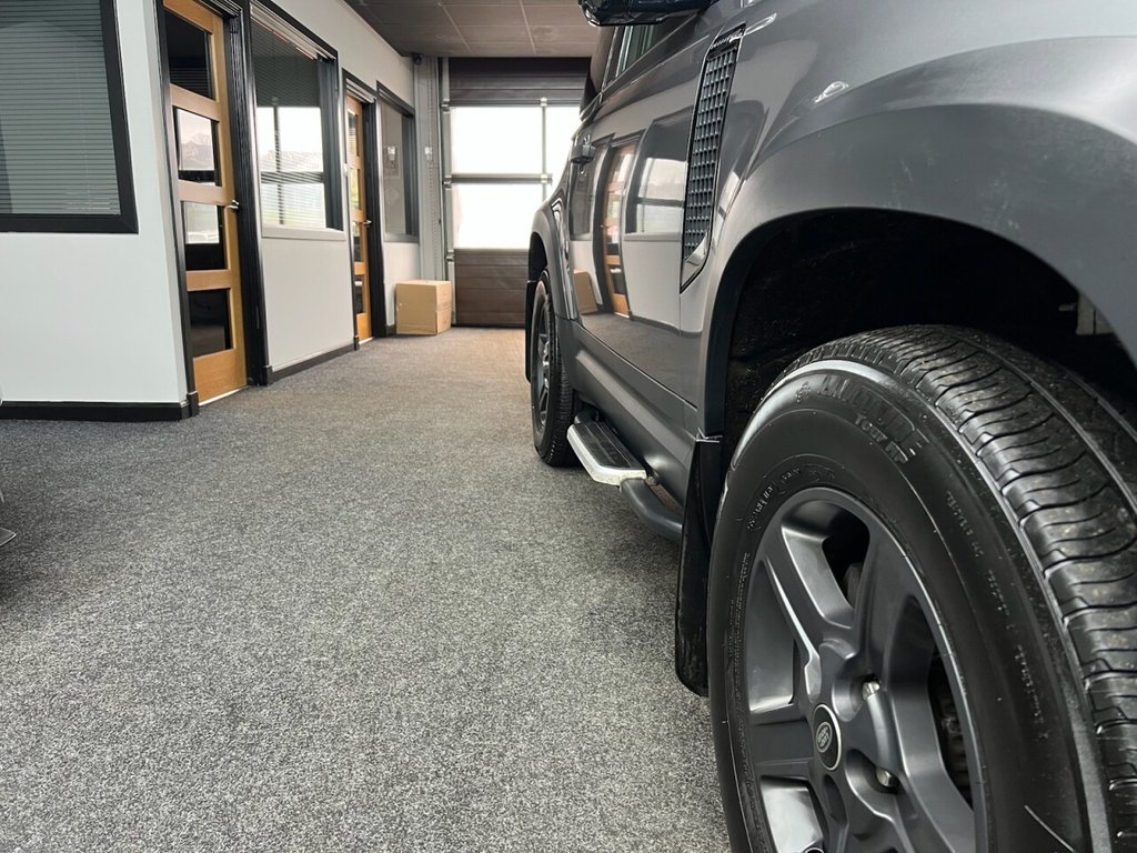 Used Land Rover Defender 2021 for sale - 77583415: Photo 17