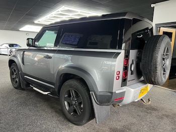 Used Land Rover Defender 2021 for sale - 77583415: Photo