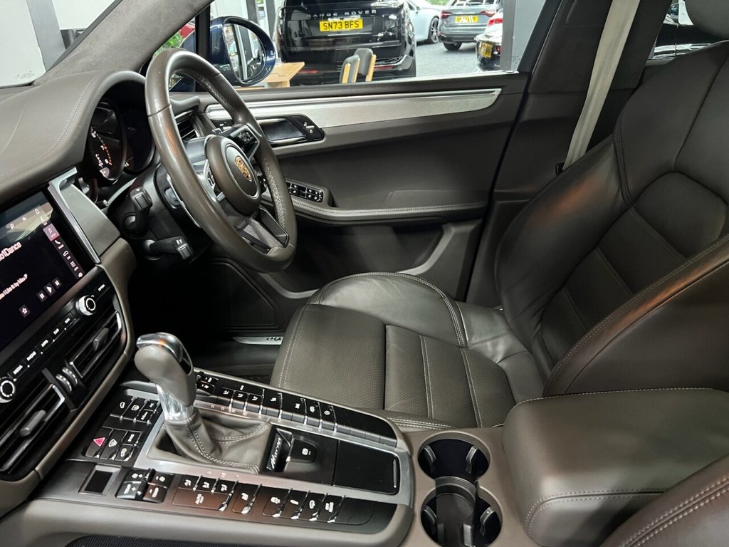 Used Porsche Macan 2020 for sale - 77369756: Photo 28