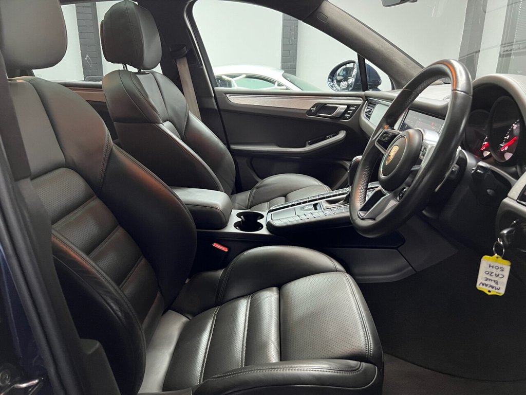 Used Porsche Macan 2020 for sale - 77369756: Photo 34